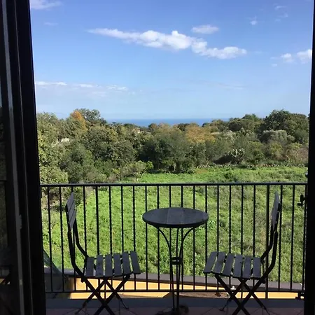 Tra Etna E Mare Apartment